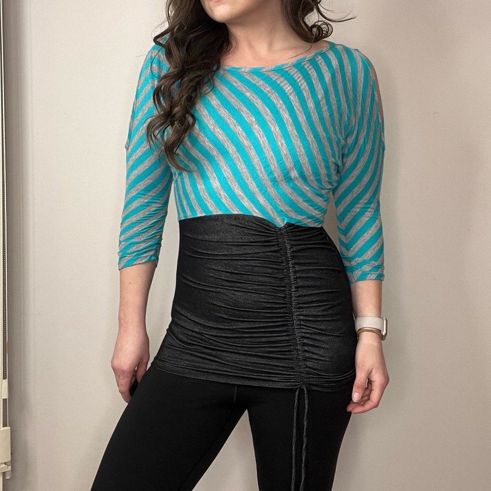 Y2K Ruched Side 3/4 Sleeve Top Size Medium